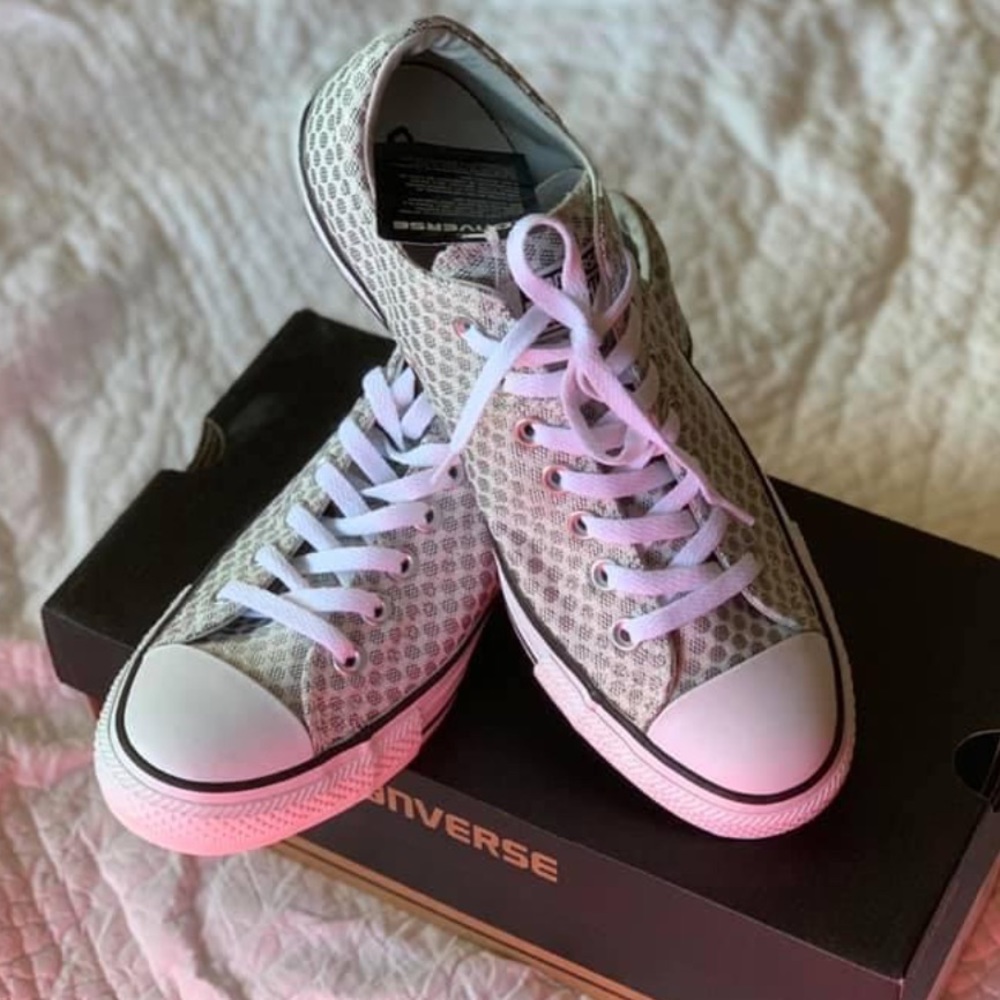 NIB Chucks CTAS Madison W11 Silver Polka Dots